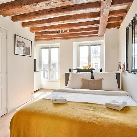 Cosy And New In The Heart Of Appartamento Parigi